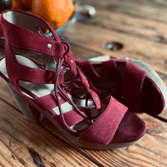 Hinge Wine Red Suede Corset Lace Up Platforms - Picture 2 of 4